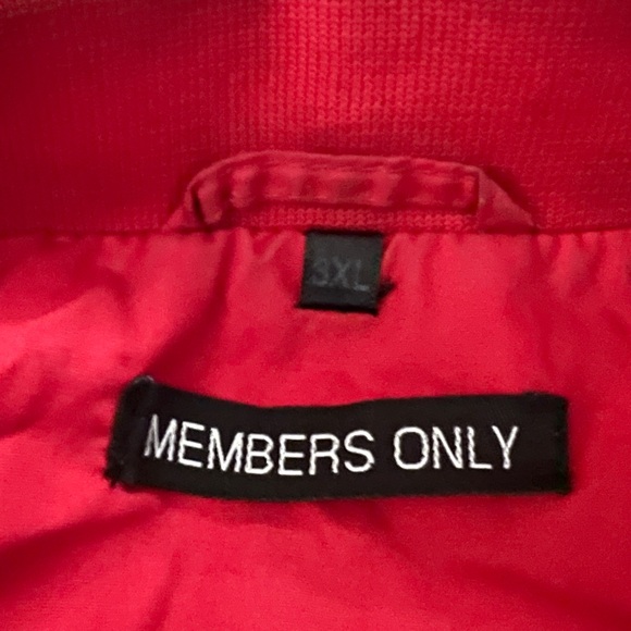 Red Jacket - Picture 3 of 4